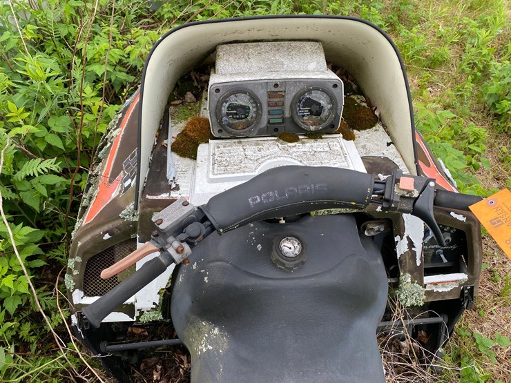 #1588-•-polaris-600-xcr-triple-snowmobile-image-5