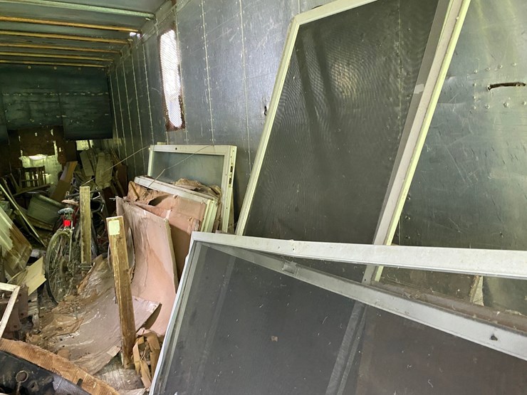 #1638-•-semi-trailer-with-contents-(no-title)-image-11