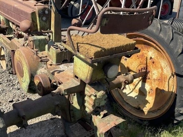 john-deere-model-b-image-5