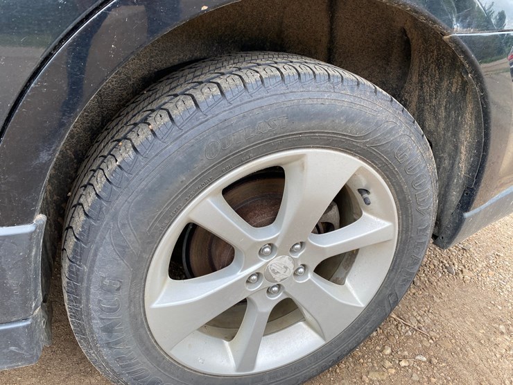 #1394-•-2013-subaru-outback-all-wheel-drive-image-23
