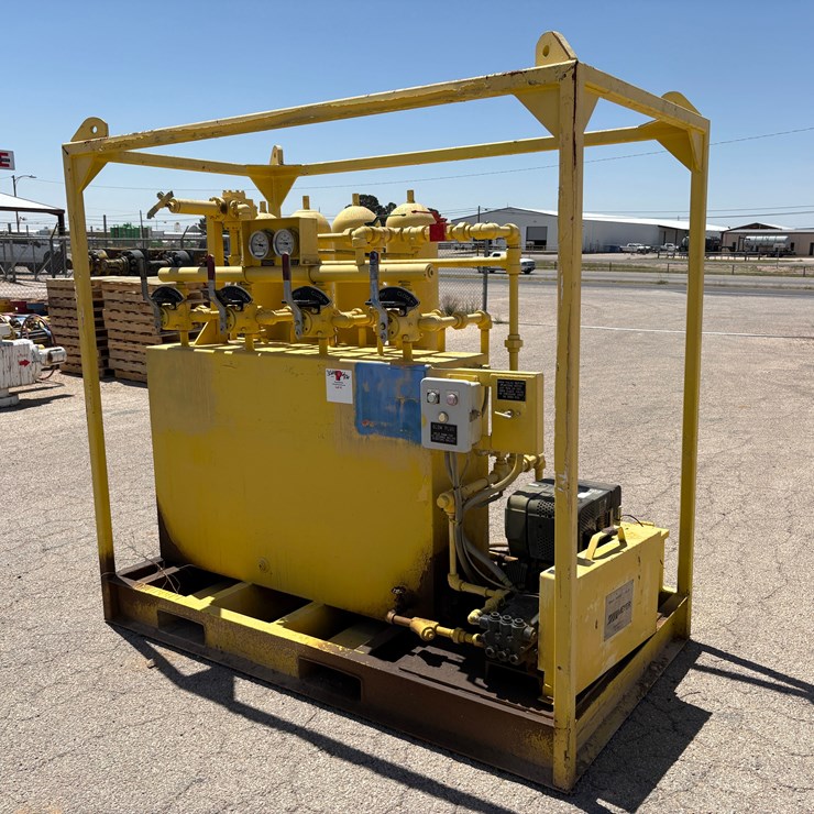 Meyer 4-station closing unit, skidded