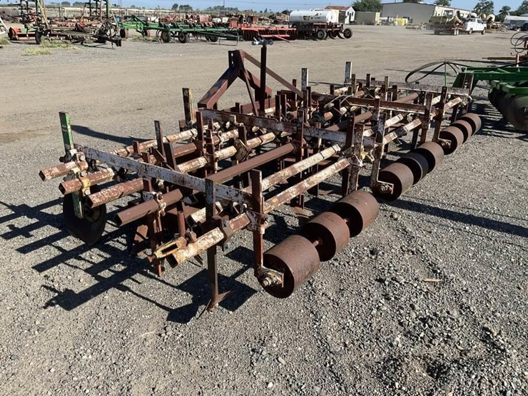 custom-3-pt-3-row-60"-cultivator-image-5