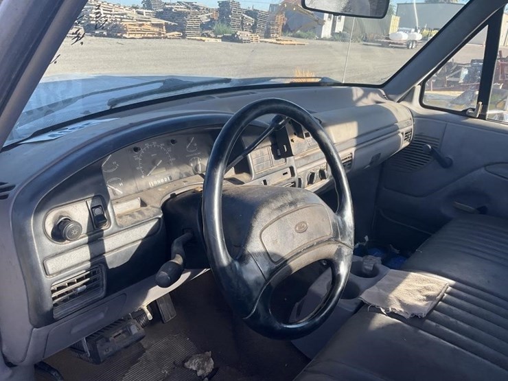 1996-ford-f350-image-17