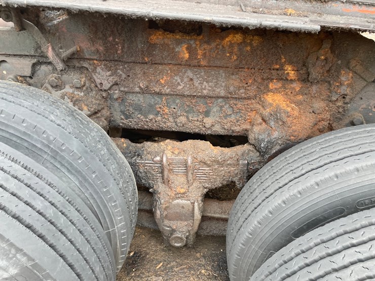 ford-9000-image-5