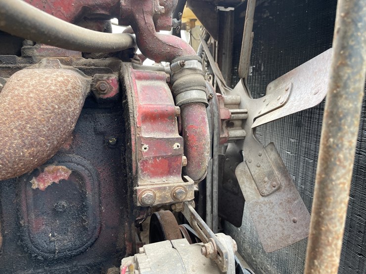 #1392-•-1974-fleetstar-2070a-tandem-axel-dump-truck-image-47