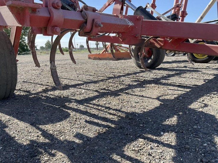 allis-chalmers-30'-fold-up-field-cultivator-image-14