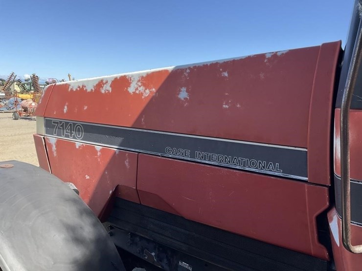 case-ih-7140-image-11