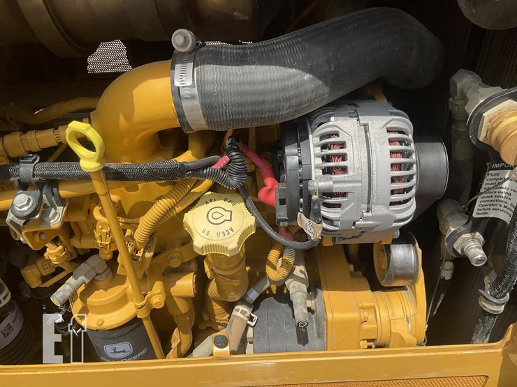2016-deere-650k-lgp-image-20