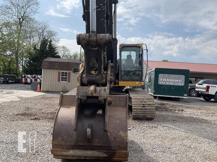 2015-deere-350g-lc-image-7