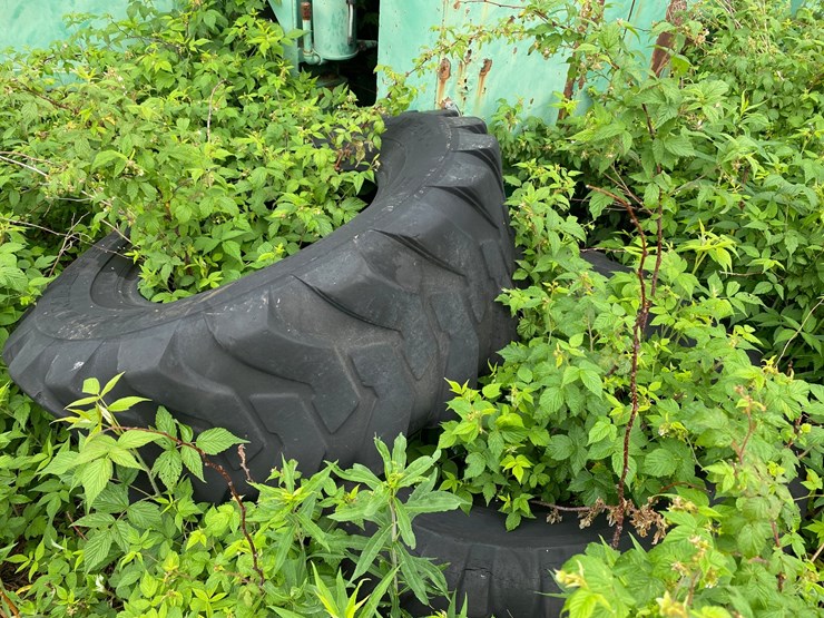 #1618-•-(6)-pettibone-tires-image-6