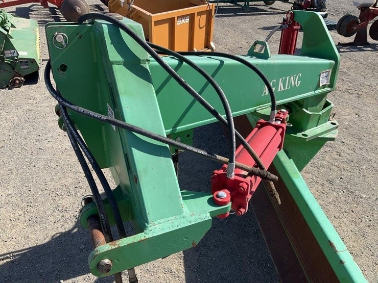 agri-king-10'-3-pt-6-way-hyd.-angle-blade-image-8