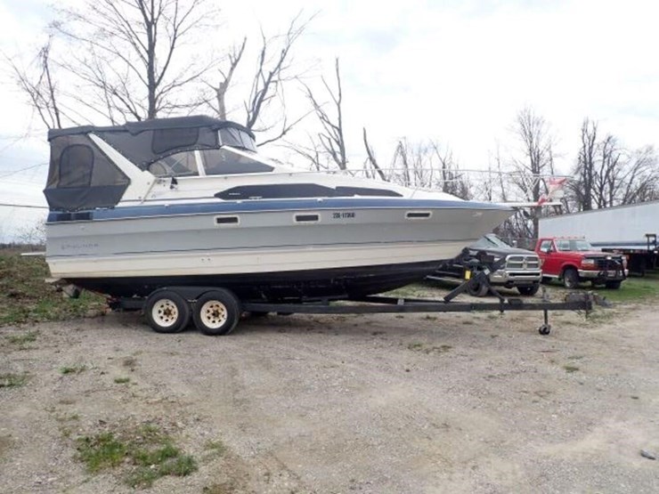 1989-bayliner-ciera-2650-26-ft-cabin-cruiser-bp1a6-image-3