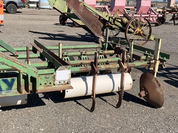 john-deere-71-image-10