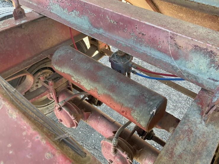 (dmv)-set-of-1970's-aluminum-hopper-trailers-image-22