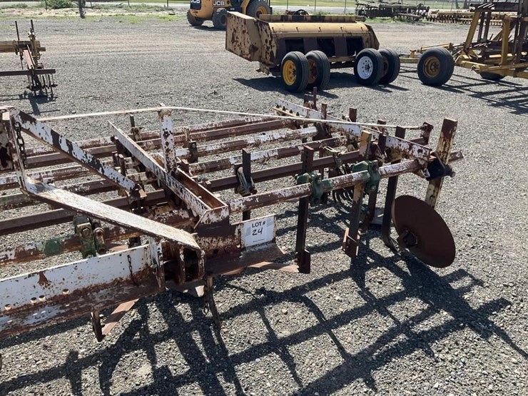 custom-3-pt-3-row-60"-cultivator-image-10