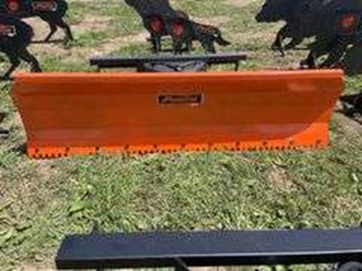 pabreak-skid-steer-hydraulic-dozer-blade-image-1