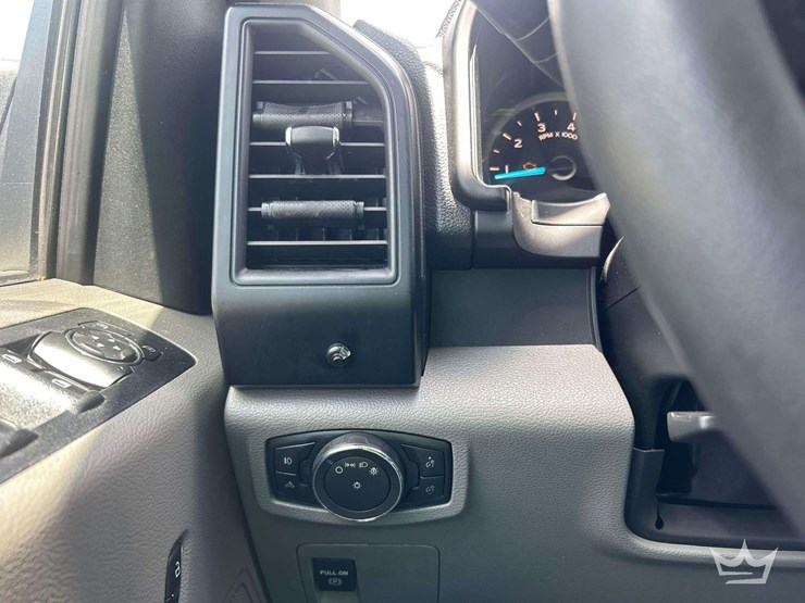 2020-ford-f150-image-14