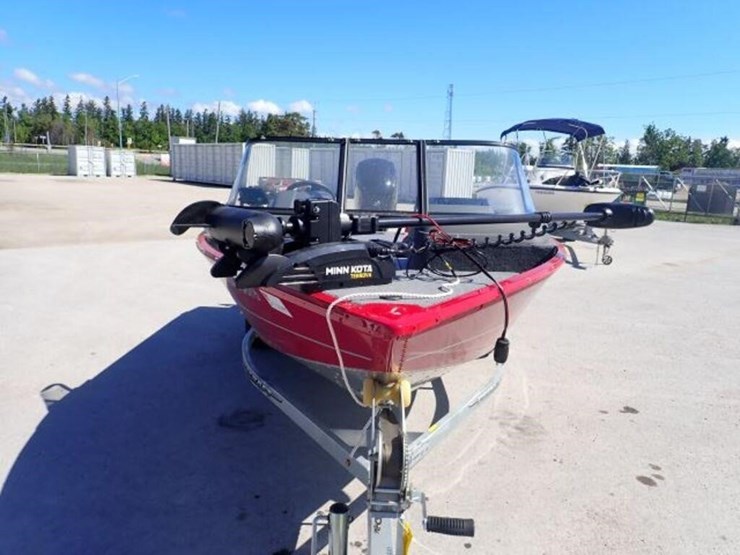 2023-princecraft-nanook-168-dlx-16-ft-fishing-boat-image-2