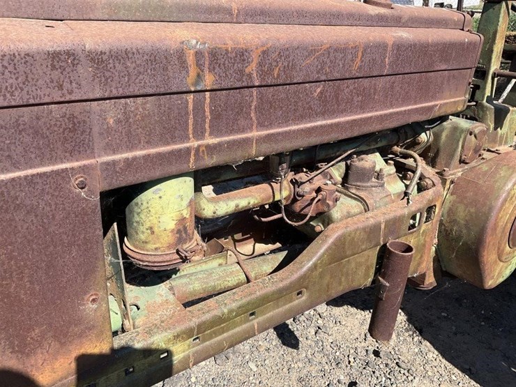 john-deere-model-b-image-3
