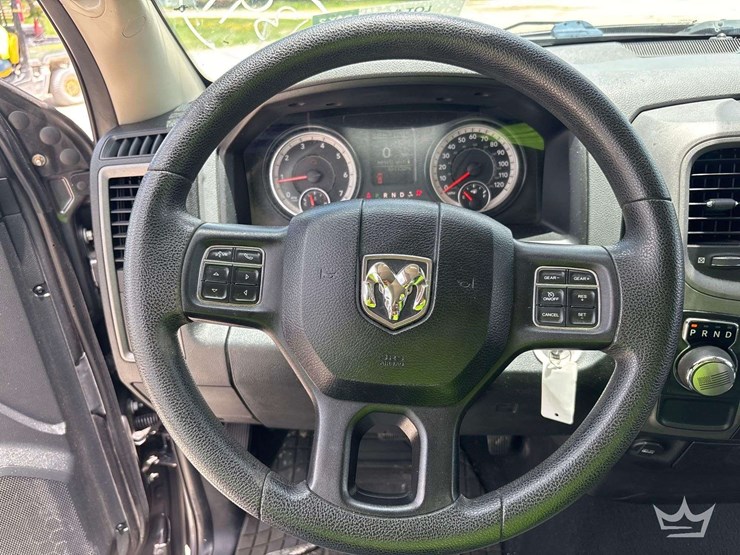2016-dodge-1500-image-13