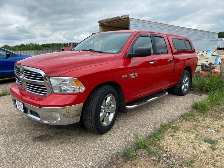 2015-dodge-ram-1500-image-1