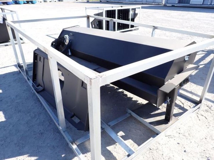 unused-greatbear-72-in.-angle-skid-steer-broom-image-3