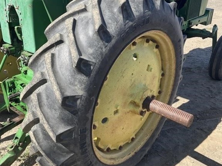 john-deere-4020-image-15