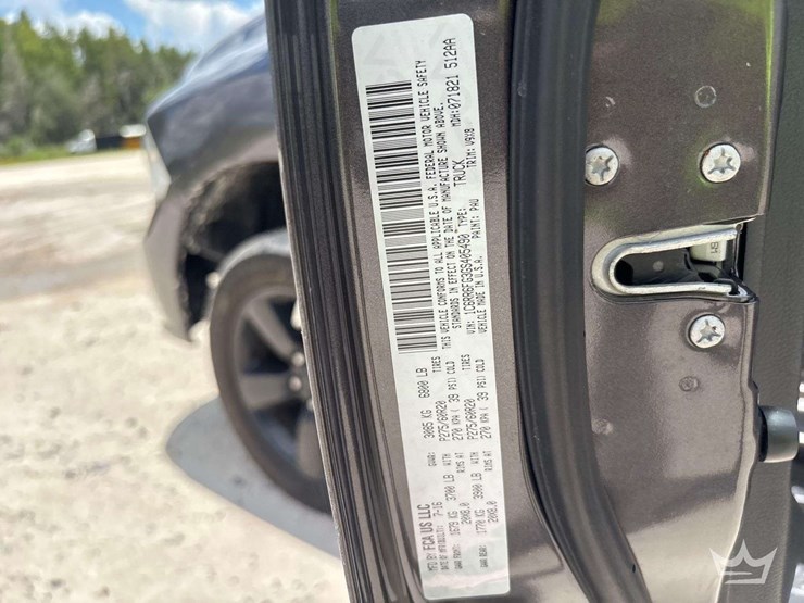 2016-dodge-1500-image-5