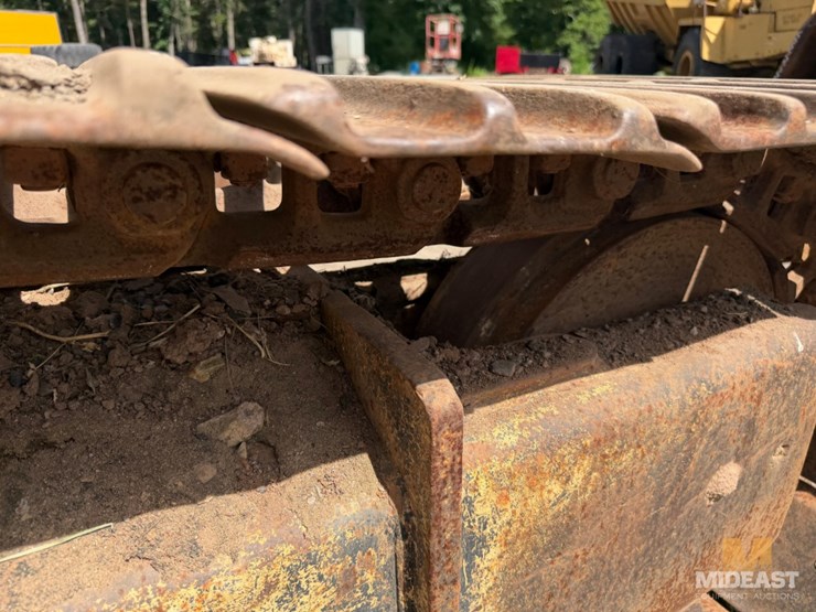 caterpillar-322l-image-26