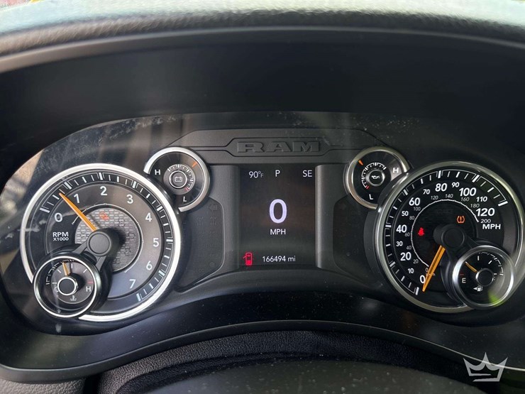 2020-dodge-2500-image-16