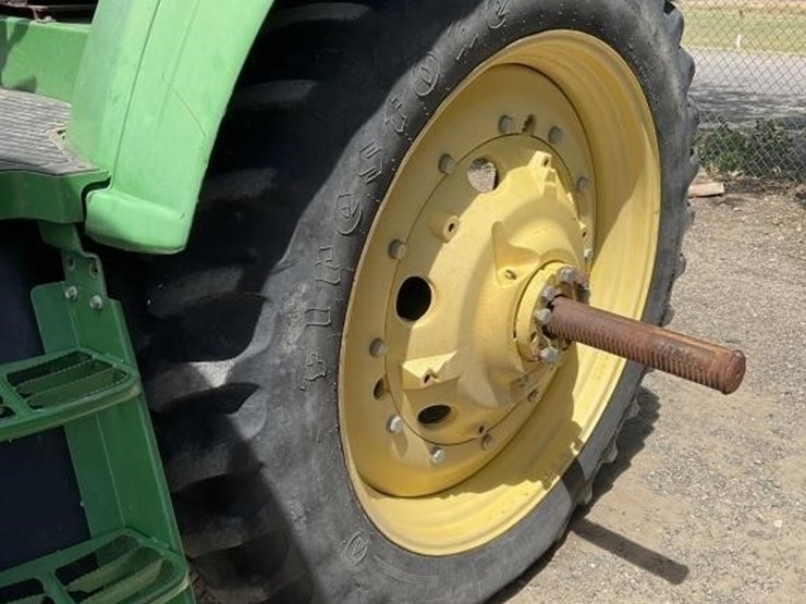 john-deere-7330-image-19