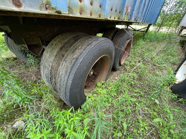 #1385-•-1974-gindy-semi-van-trailer-full-of-wood-image-28