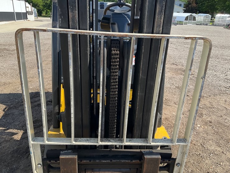 #1388-•-2014-yale-glc040sv-forklift-image-15