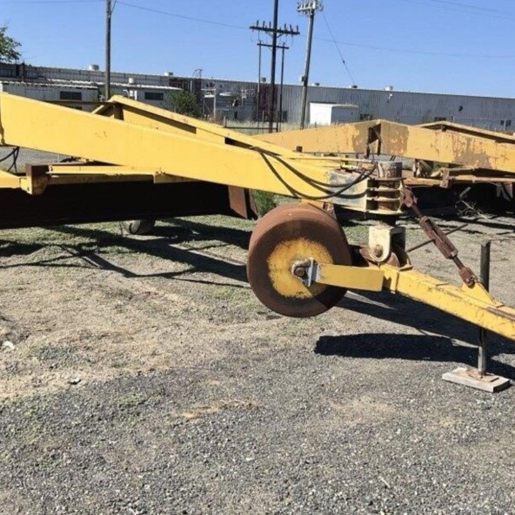 MARVIN 16x30 Triplane