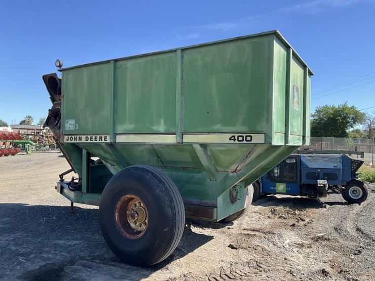 john-deere-400-image-4