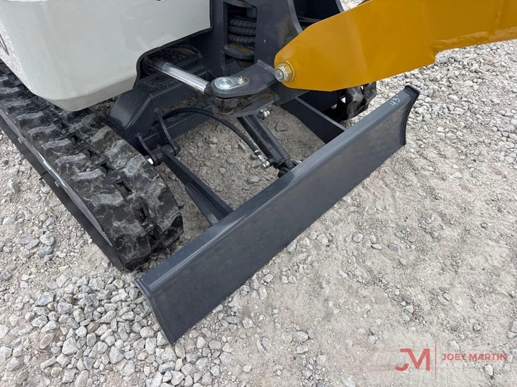 unused-me20-mini-excavator-image-7