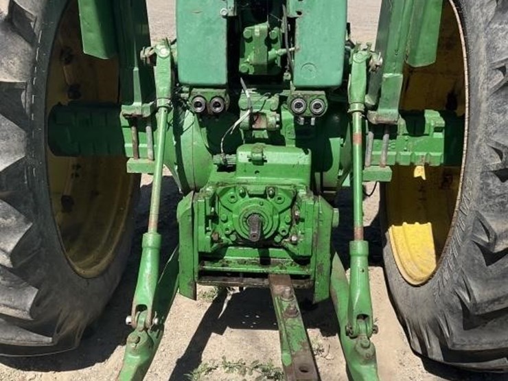 john-deere-4020-image-14
