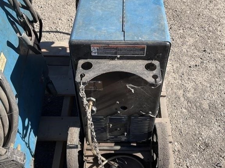 miller-millermatic-252-portable-welder-image-4