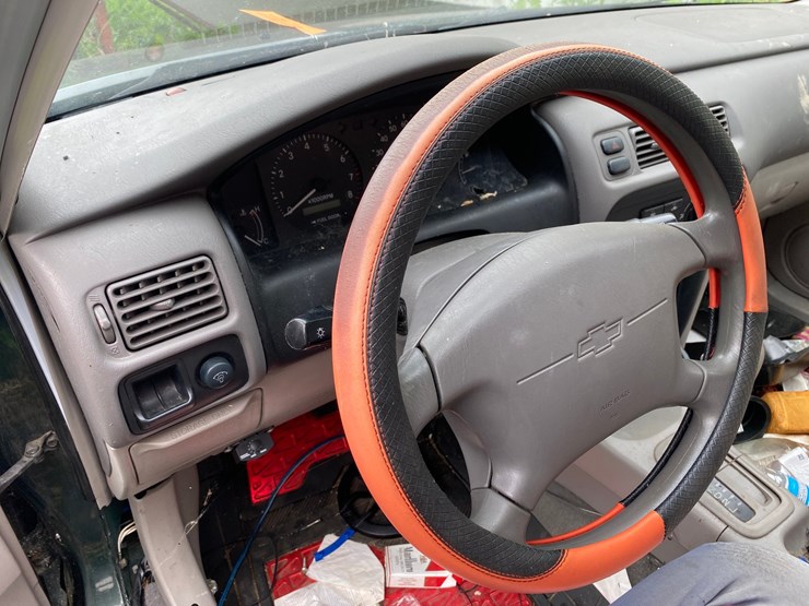 #1628-•-2001-chevy-geo-prizm-(no-title)-(for-parts-only)-image-9