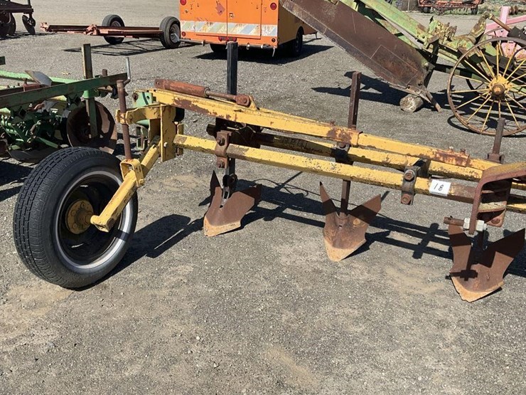 custom-3-pt-5-row-30"-furrow-bar-image-5