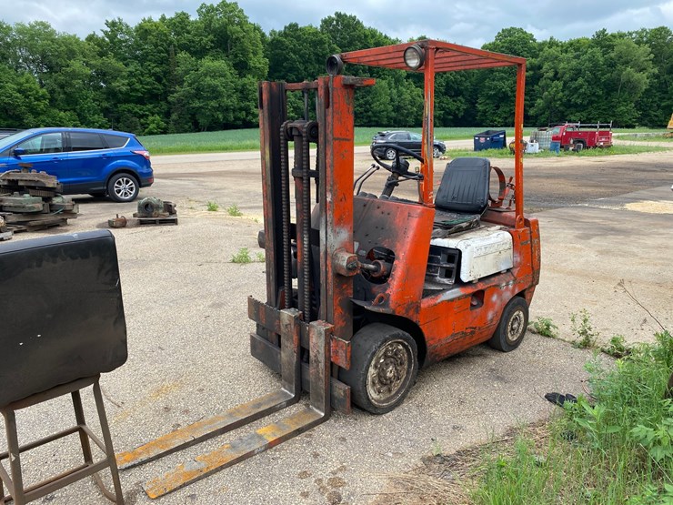 #1396-•-toyota-lp-forklift-image-1