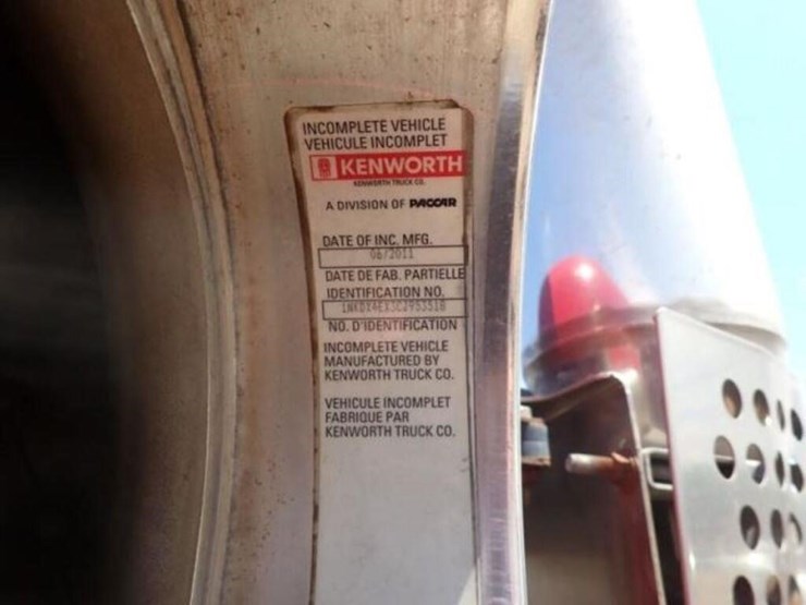 2012-kenworth-t800-image-7