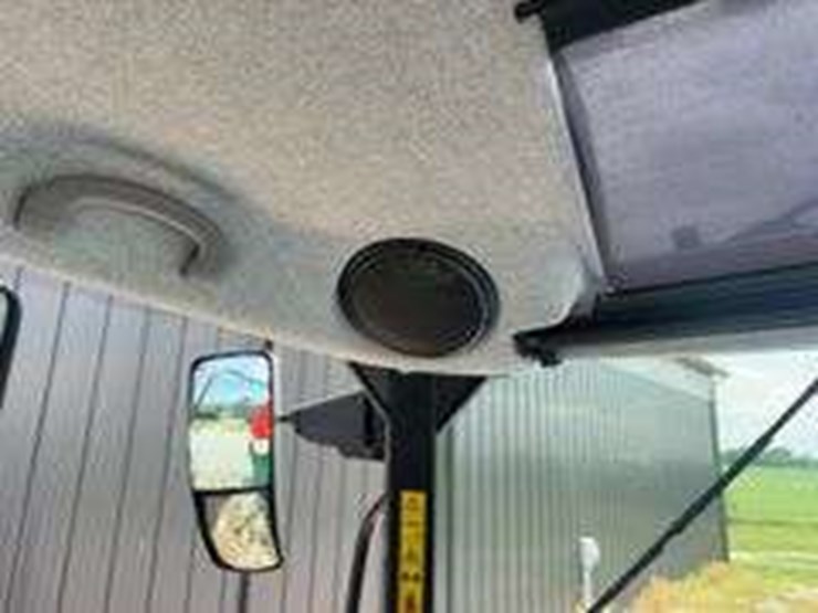 new-holland-t6.160-image-39