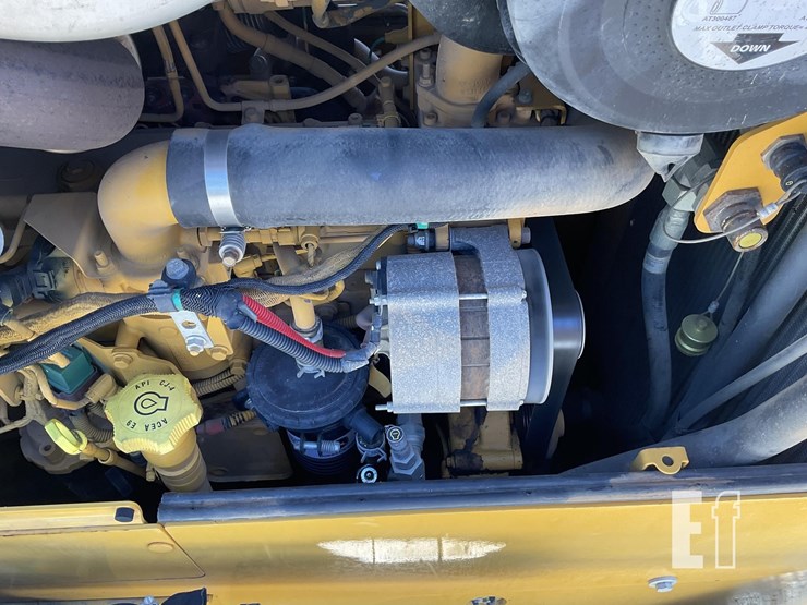 2022-deere-700l-lgp-image-19