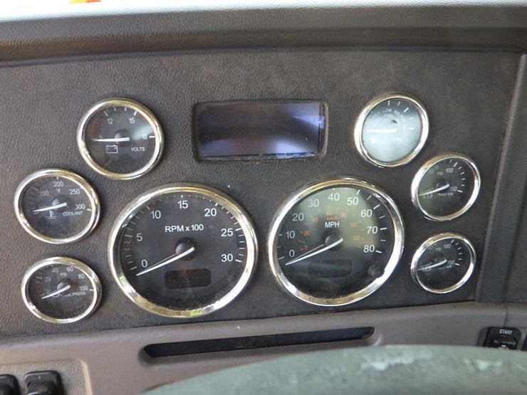 2012-peterbilt-386-image-55