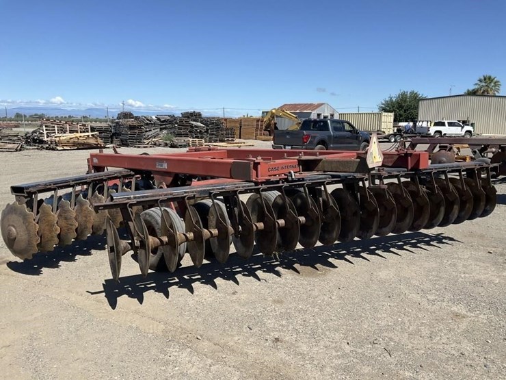 case-ih-770-image-4