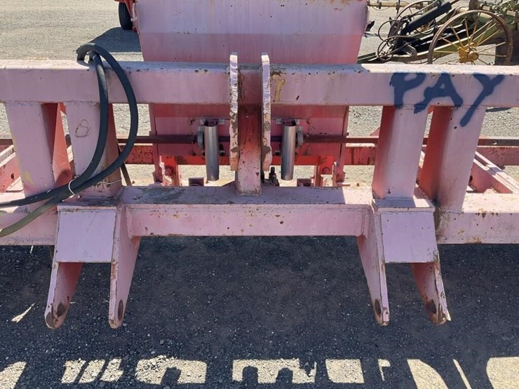 clampco-3-pt-3-row-80"-shaping-baiter-bar-image-6