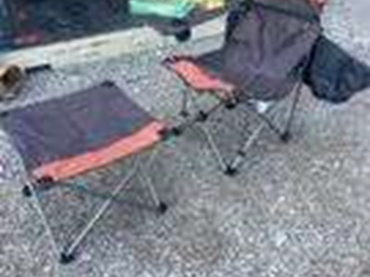 collapsible-camping-chair.-orange-brown.-comes-with-foot-stool-and-storage-bag!-image-3