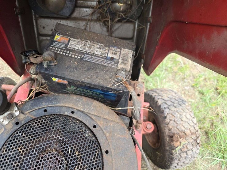 1977-massey-ferguson-85-image-13