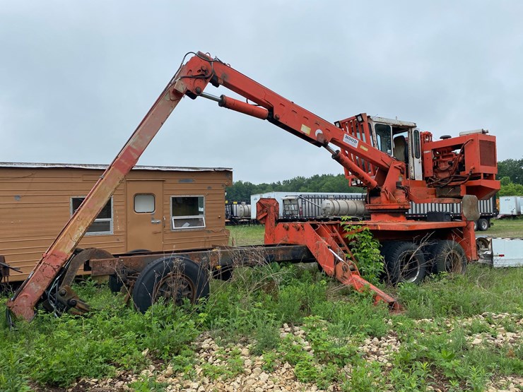 #1571-•-hood-picker-image-1
